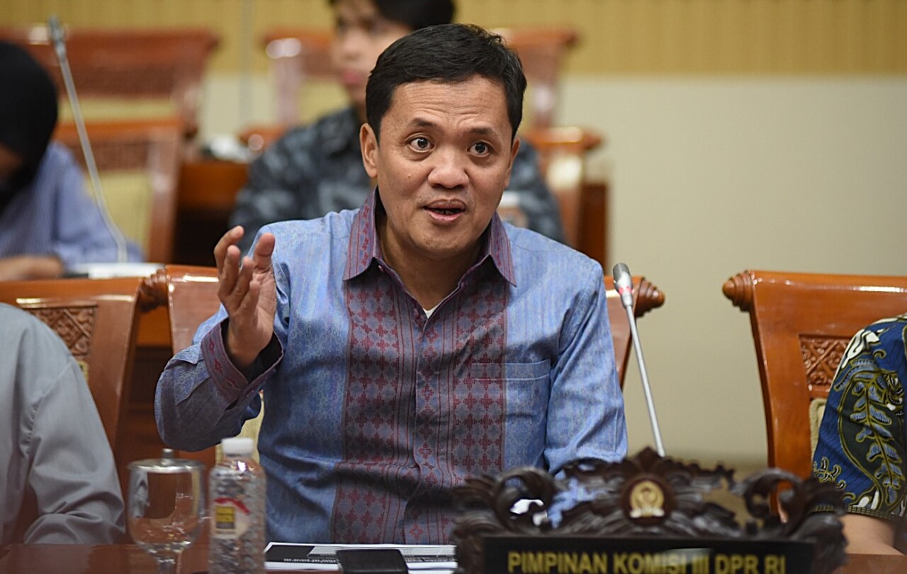 Ketua Komisi III DPR RI Habiburokhman menyampaikan catatan akhir tahun kinerja Komisi III DPR RI di 20241227200139